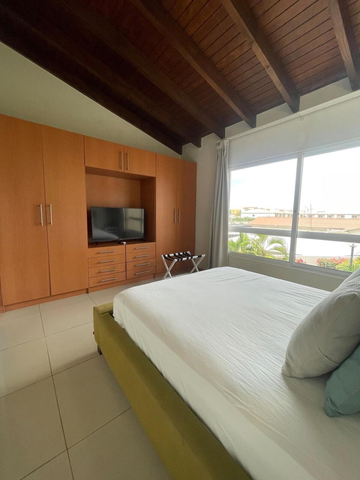 Eagle Beach Luxury House, Walking Distance To The Beach 팜비치 외부 사진